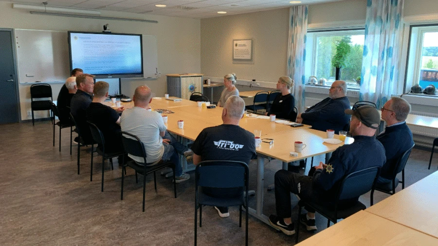 Personal äter frukost