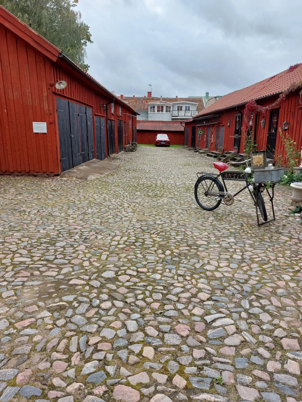 trästad röda hus Alingsås